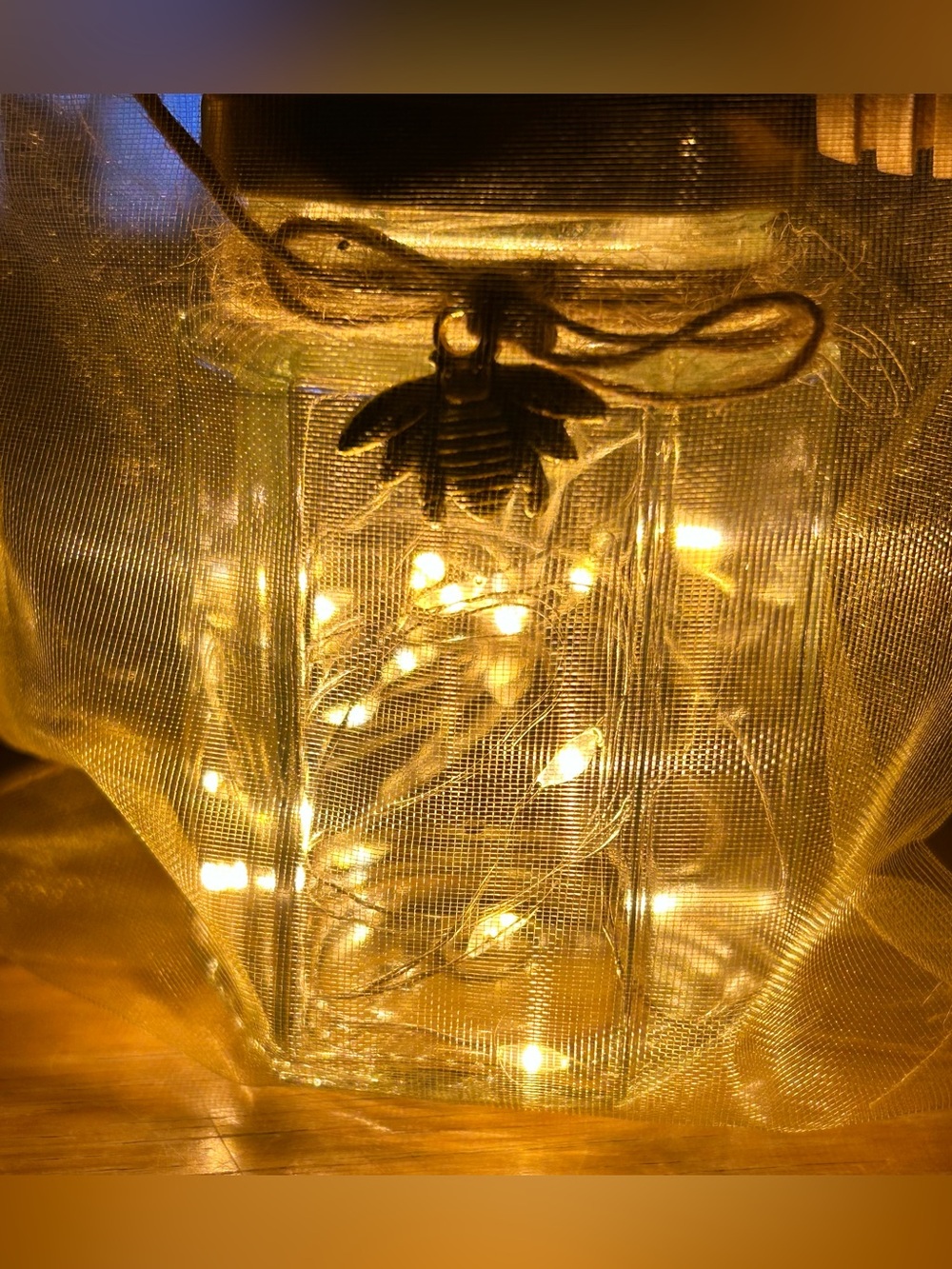 HONEY BEE YELLOW FAIRY-LIGHT MINI JAR W/ CHARM AND SERVER DECOR/HANDCRAFTED! - Picture 10 of 11